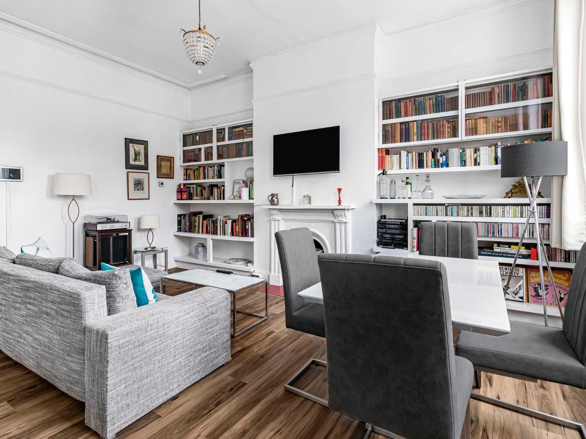 Spacious Flat Near Primrose Hill & Camden Pass The Keys Appartamento Londra